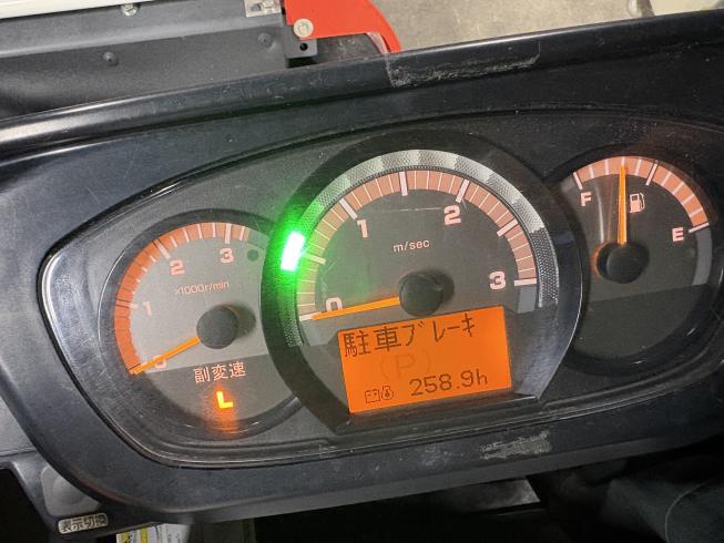 コンバイン ER335HDW 写真２