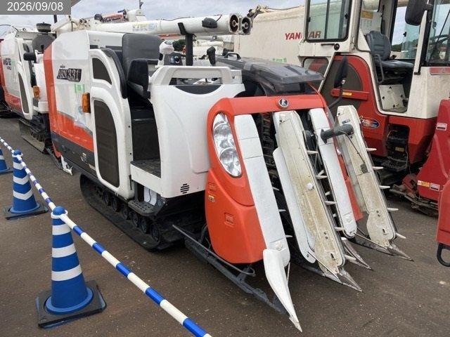 クボタ コンバイン 写真