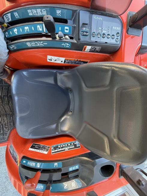 トラクター T240BMAXRF1 写真９