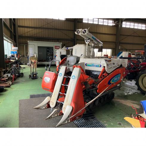 クボタ コンバイン 写真