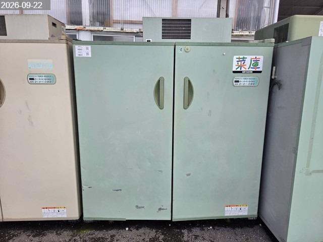 シズオカ 保冷庫 写真
