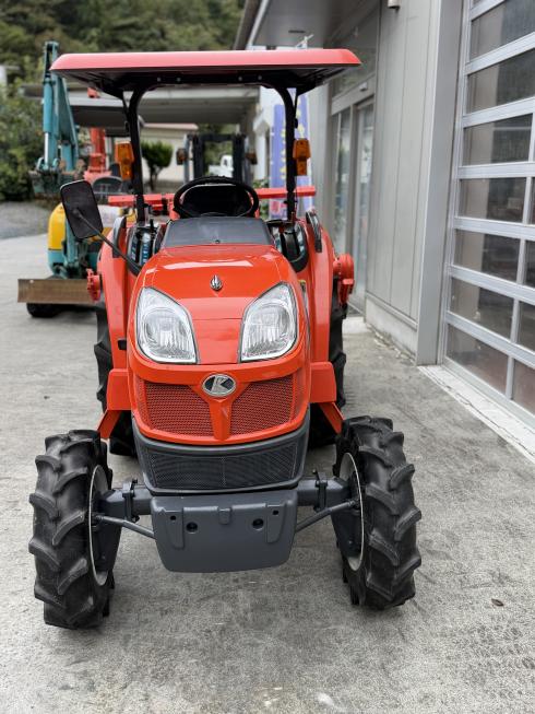 トラクター T240DBMAXRF1 写真２