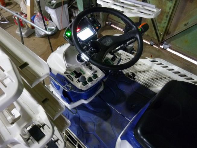 田植機 PR6D-LF 写真６