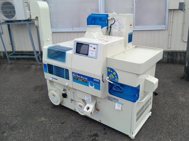 サタケ 籾摺機 写真