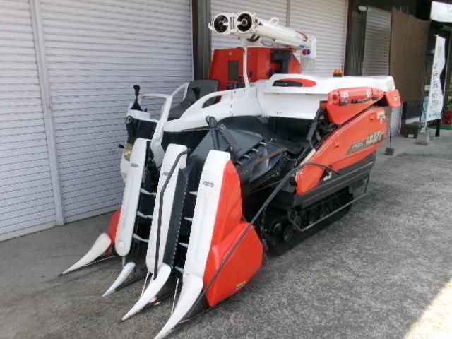クボタ コンバイン 写真