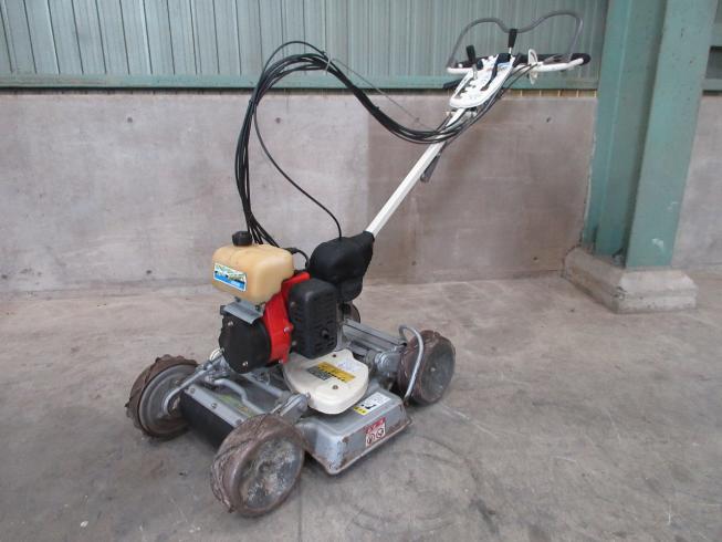 オーレック 草刈機 写真