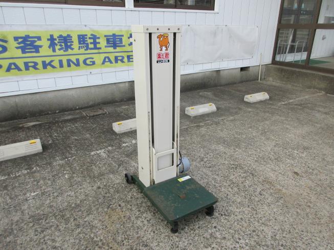 タイガーカワシマ 米袋昇降機 写真
