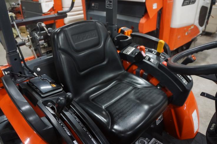 トラクター NB21GS 写真５