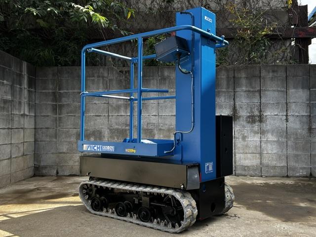 自走式高所作業車 RM04B 写真２