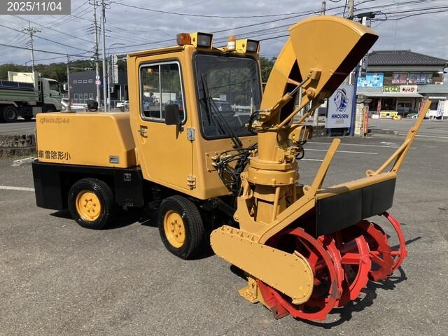 ニイガタ 除雪車 写真