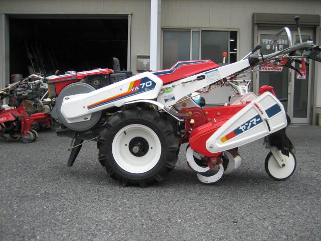 ヤンマー 耕運機 写真