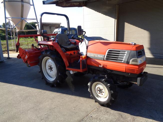 トラクター GL240 写真２