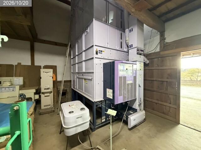ヤマモト 穀物乾燥機 写真