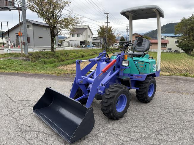 コマツ建機 タイヤショベル 写真