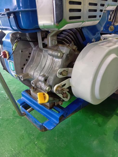 草刈機 AM61B 写真９