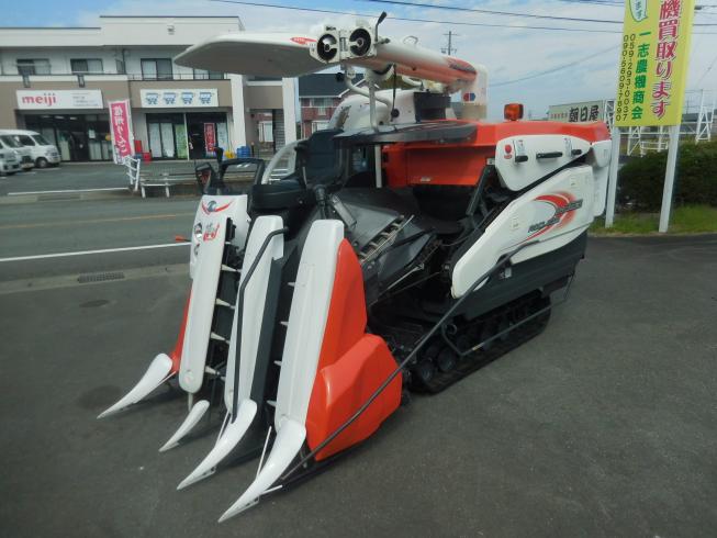 クボタ コンバイン 写真