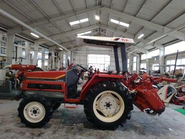 トラクター F255 写真２