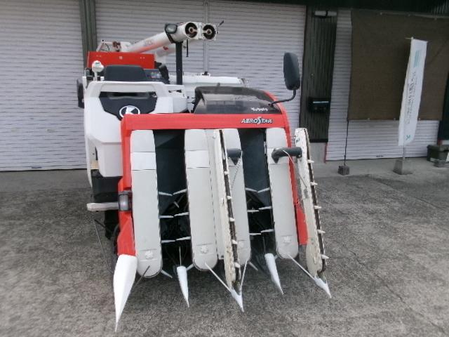 クボタ コンバイン 写真