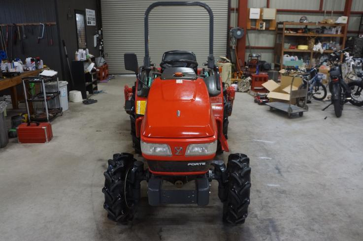 トラクター AF220S 写真２