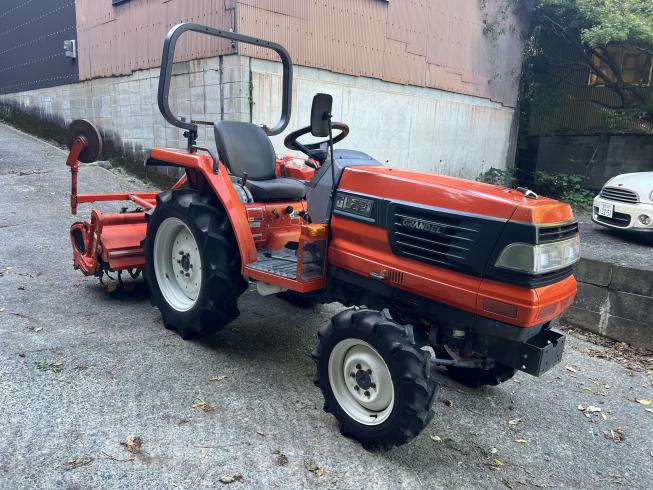 トラクター GL221 写真２