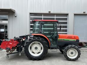 日立（クボタ) トラクター 写真